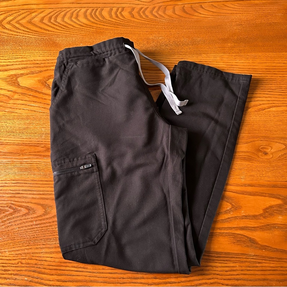 Figs Women’s Black Technical Collection Scrub Pants